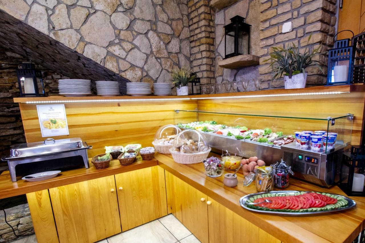 Hotel Stary Mlyn Koziegłowy Екстериор снимка