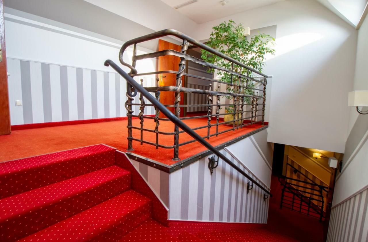 Hotel Stary Mlyn Koziegłowy Екстериор снимка