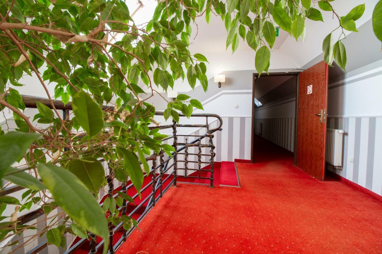 Hotel Stary Mlyn Koziegłowy Екстериор снимка