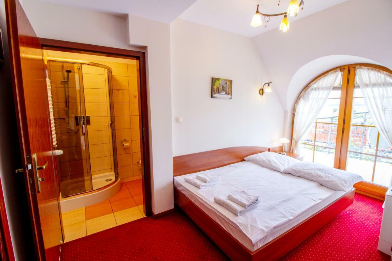 Hotel Stary Mlyn Koziegłowy Екстериор снимка