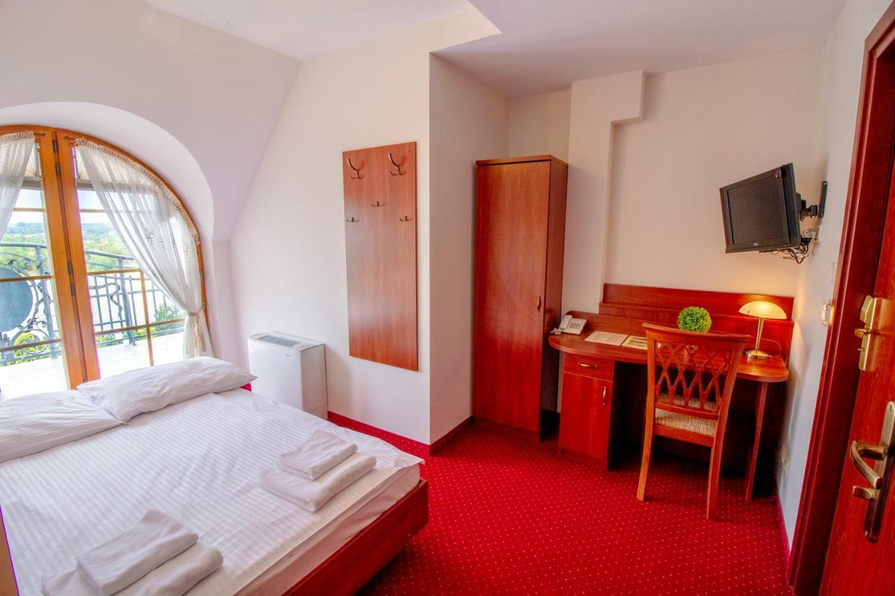 Hotel Stary Mlyn Koziegłowy Екстериор снимка