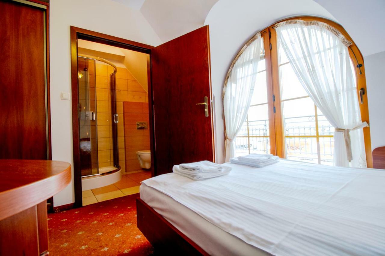 Hotel Stary Mlyn Koziegłowy Екстериор снимка